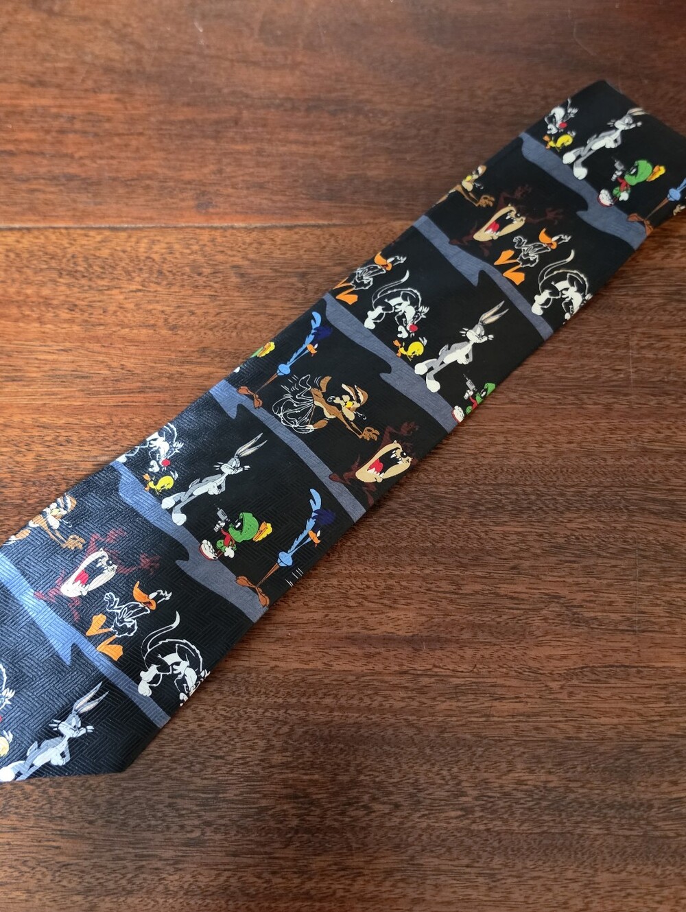 Looney Tunes Vintage Black And Gray Tie 1997 Bugs Bunny Sylvester Tweety Bird